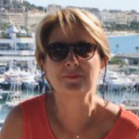 Evelyne vendeuse Victoria France