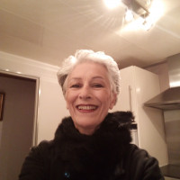 Elia vendeuse Tupperware